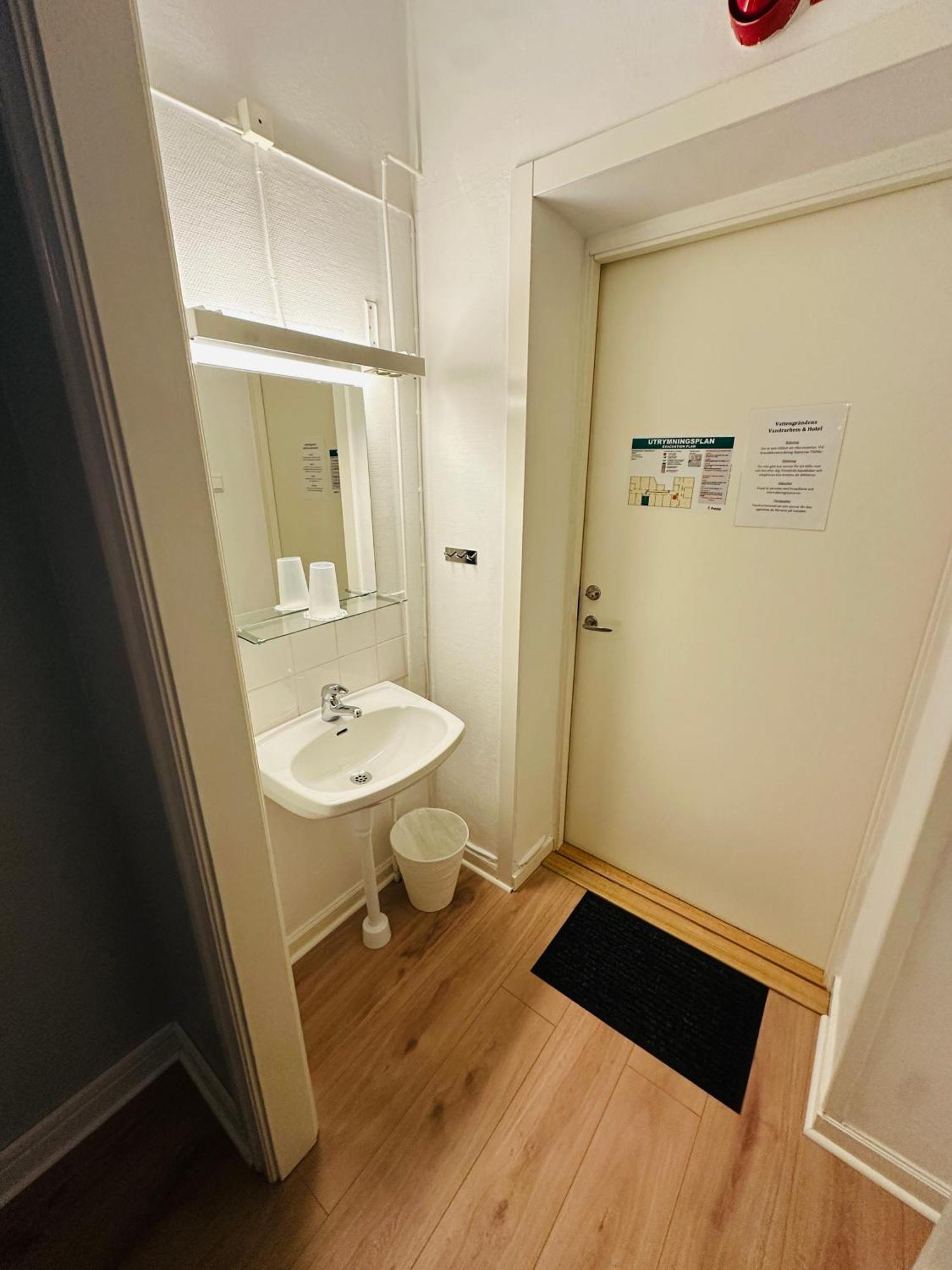Vattengraendens Vandrarhem & Hotel Norrköping Rum bild